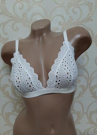 Красивый ажурный х/б бюстгальтер бралетт с перфорацией с выбитым узором asos