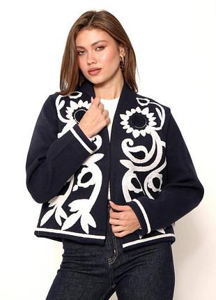 Кашеміровий жакет з вишивкою в 3 кольорах