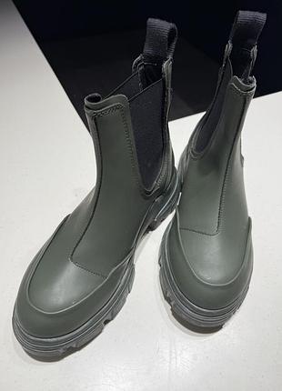 Резиновые сапоги zara