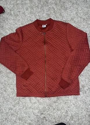 Кофточка бомбер на замочку