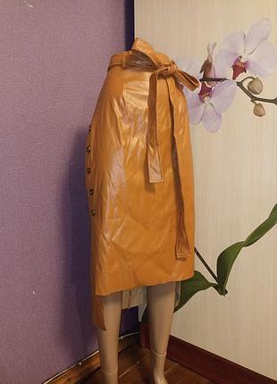 Фірмова спідничка із єко шкіра в ідеалі!!!