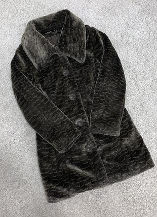 Жіноча шубка від rocha jonh rocha в ідеальному стані,дуже м‘яка та гарно виглядає