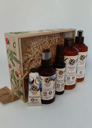 Yves rocher, набор bain de nature
кокосовый орех, кокос, молочко, гель, скраб, крем ив роше