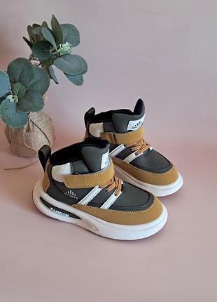 Утепленные хайтопы для мальчика ботинки на осень