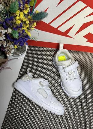 Кроссовки clarks