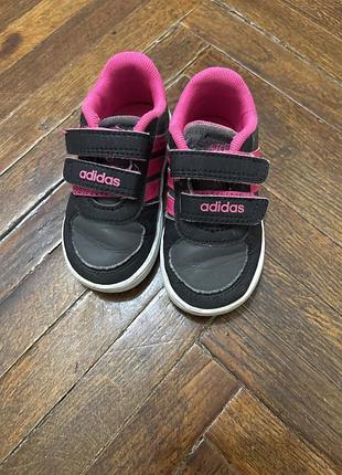 Кросівки для дівчинки