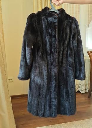 Шуба женская норковая б/в.италия.хорошое качество размер м/л..длина 101, длина рукава 64см