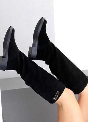 Натуральные замшевые демисезонные черные сапоги