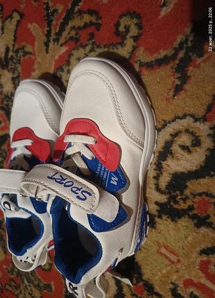 Кроссовки весенние 18 см