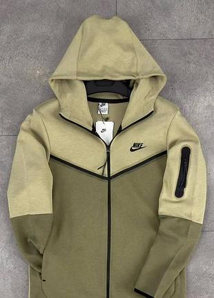 Мужская кофта качественная ткань удобна на осень