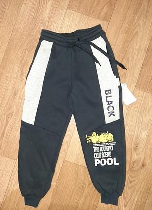 Утепленные флисом спортивные штаны 110-116 на 4-6 лет для мальчика теплые туречки