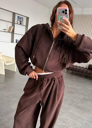 Женский флисовый спортивный костюм шоколад с белой резинкой кофта на молнии и штаны