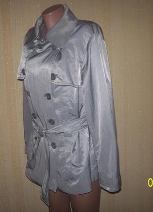 Дуже гарна легка курточка оригінал бренду biaggini/швейцарія