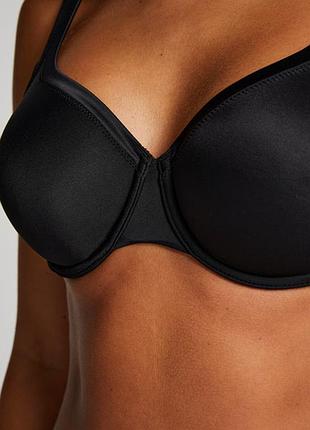 Чорний бюст hunkemoller