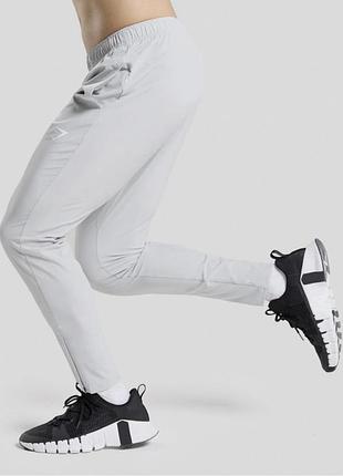 Чоловічі спортивні штани gymshark arrival joggers – light gray розмір: m