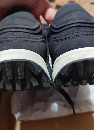 Кроссовки женские