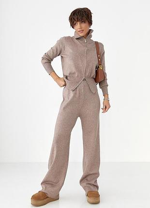 Трикотажний костюм із коротким кардиганом на блискавці та широкими штанами