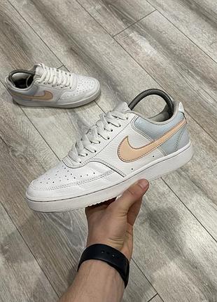 Жіночі шкіряні кросівки nike court vision 40 p.