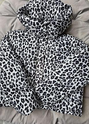 Жіноча демісезонна куртка в леопардовий принт на замку з капюшоном, куртка осіння