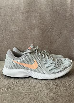 Спортиані кросівки nike revolution 4 жіночі 39 р і 41 р