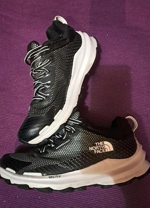 Кроссовки the north face 39.5
