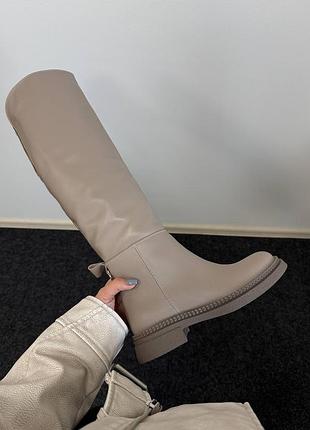 Стильные кожаные сапоги еврозима бежевые