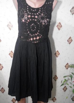 Хлопковое платье с ажурным передом и юбкой солнце