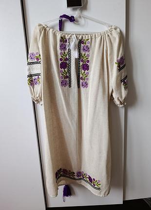 Вышитое льняное платье детское