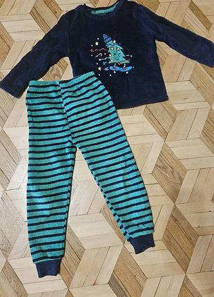 Теплая пижама для мальчика 4-5 лет primark
