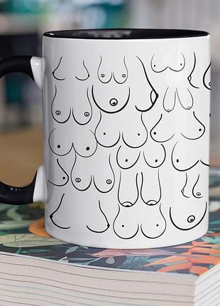 Чашка керамічна з принтом "цицьки" 330 мл, біла з чорною ручкою