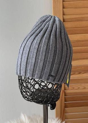 Женская стильная шапка с кашемиром и вискозой