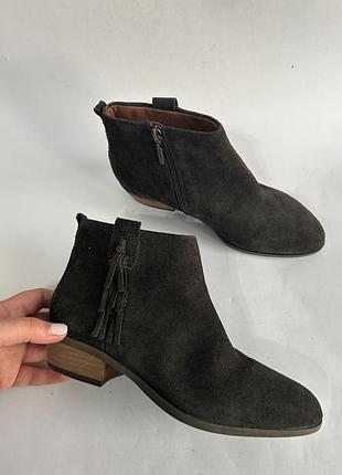 Жіночі щвмшеві черевики від indigo