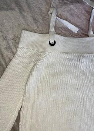 Свитер с открытыми плечами 10