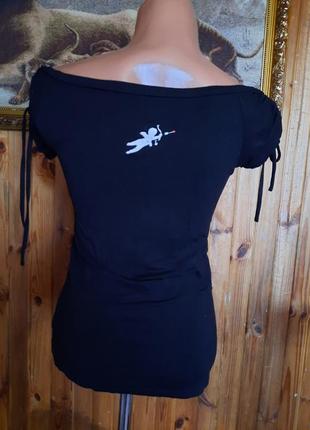 Черная футболка с амуром и сердечком купидон ангелочек3 фото