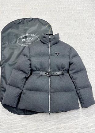 Жіноча куртка