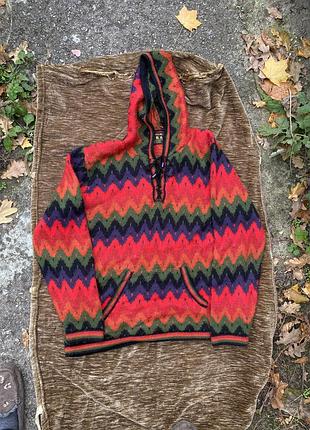 Светр різнокольоровий