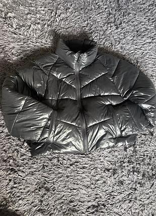 Куртка коротка