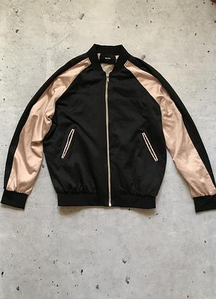 Жіночий бомбер чорний рожевий bikbok