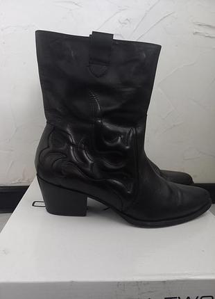 Казаки натуральная кожа