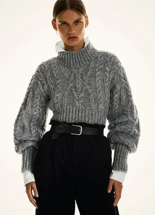 Массивный укороченный свитер в косы от zara
