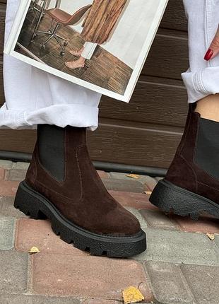 Черевики челсі шоколадні замшеві жіночі демісезонні