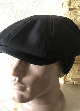 Зимняя кепка на флисе  8 клинка  с ушами 57 cm