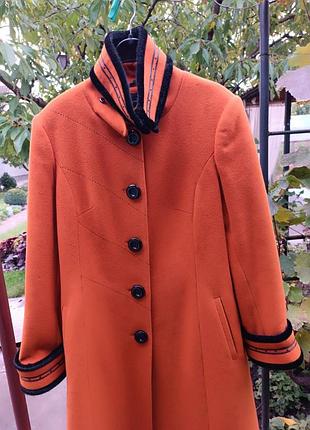 Жіноче кашемврове пальто 52 розміру