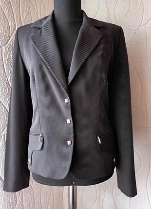 Піджак класичний укорочений у тонку смужку tango розмір 46