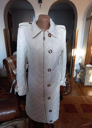 Пальто куртка з натуральним коміром.