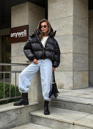 Дутый пуфер пуховик с капюшоном глянцевый