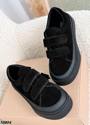 Натуральні замшеві чорні кеди - кросівки на липучках на високій підошві