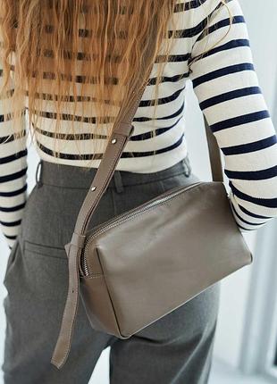 Кожаная сумка кофейного цвета