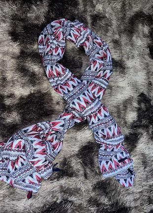 🧣 легкий жіночий шарф з яскравим принтом
