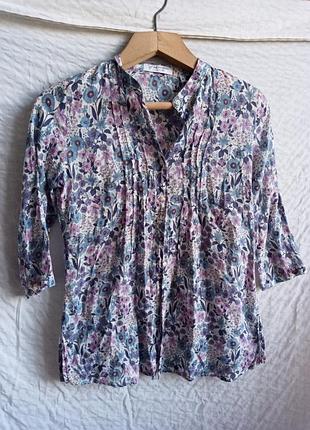 Легкая как носовой платок принтованная блуза van den bergh